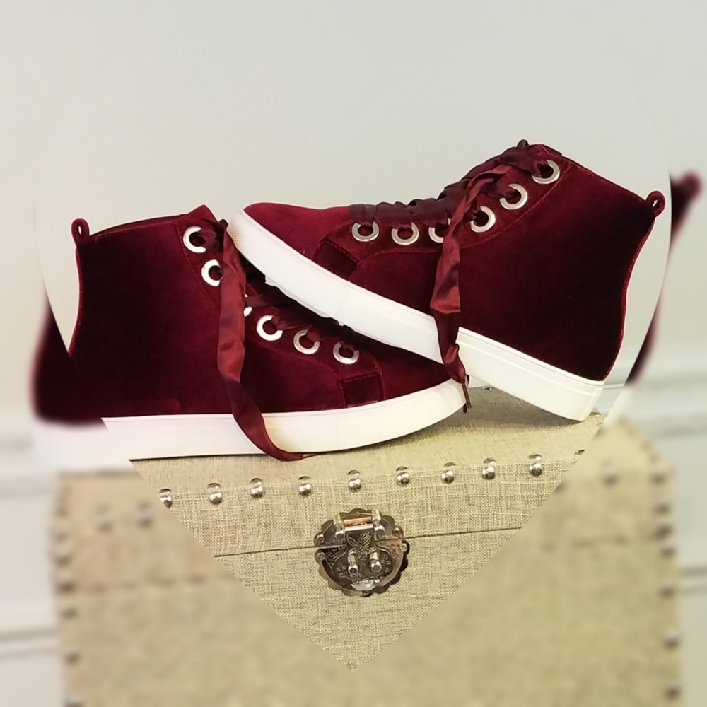 Circle Loop Rings Ribbon Lace Hightops - Picture 6 of 6